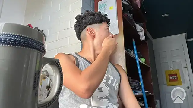 feeelipe2007 online show from February 2026 09:15:01 PM