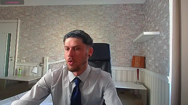 JonahShaw online show from May 2026 04:42:01 AM