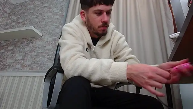 JonahShaw online show from October 2025 04:13:02 AM
