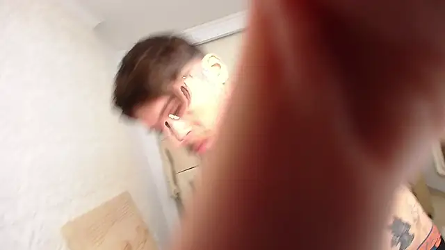 JonahShaw online show from September 2025 04:30:02 AM