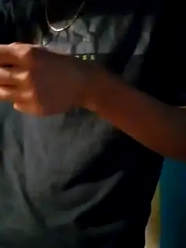 Snapshot of LUISSLEONN0958 chatting on September 2025 09:05:01 AM LUISSLEONN0958 online show from September 2025 09:05:01 AM