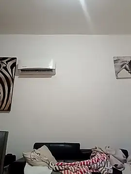 Snapshot of LUISSLEONN0958 chatting on November 2025 09:08:02 PM LUISSLEONN0958 online show from November 2025 09:08:02 PM