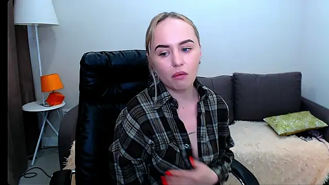 LiluMoon   online show from March 2026 11:34:02 AM