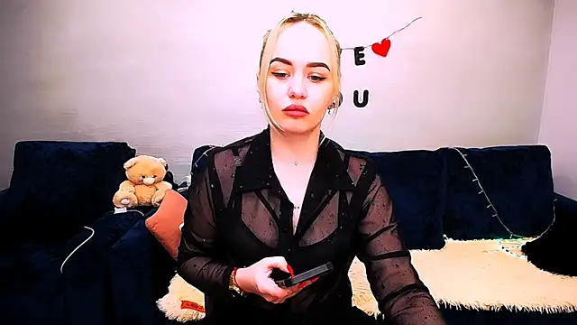 LiluMoon   online show from March 2026 07:39:01 AM