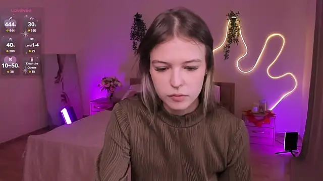 Lisa Blossom online show from April 2026 06:08:02 AM