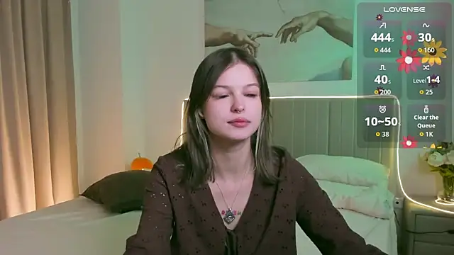 Lisa Blossom online show from November 2025 06:06:01 AM