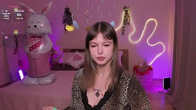 Lisa Blossom online show from April 2026 06:09:01 AM