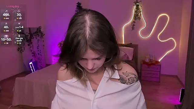 Lisa Blossom online show from June 2026 06:03:02 AM