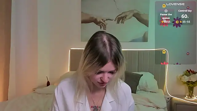 Lisa Blossom online show from September 2025 06:07:01 AM