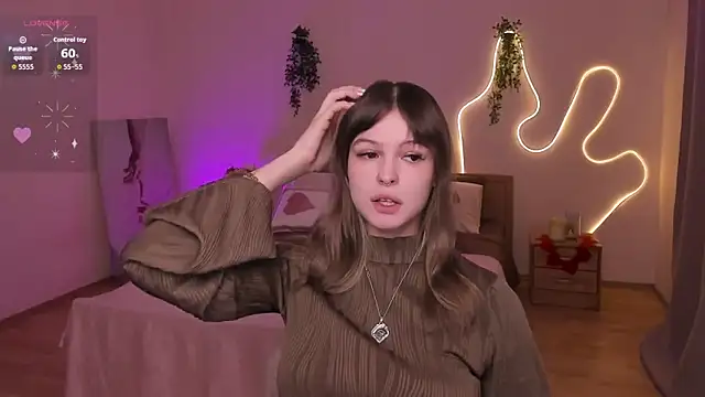 Snapshot of Lisa_Blossom chatting on April 2026 06:09:01 AM Lisa Blossom online show from April 2026 06:09:01 AM