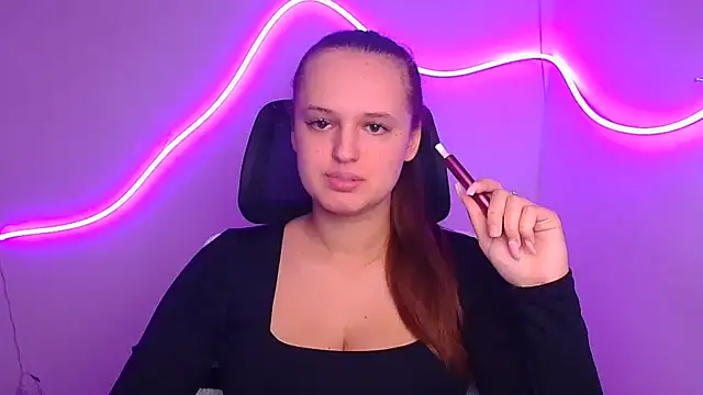 Aurora White online show from October 2025 11:33:02 AM