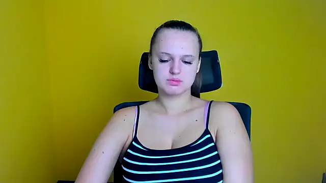 Aurora White online show from September 2025 05:41:01 AM