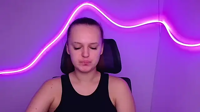 Aurora White online show from September 2025 05:14:01 AM
