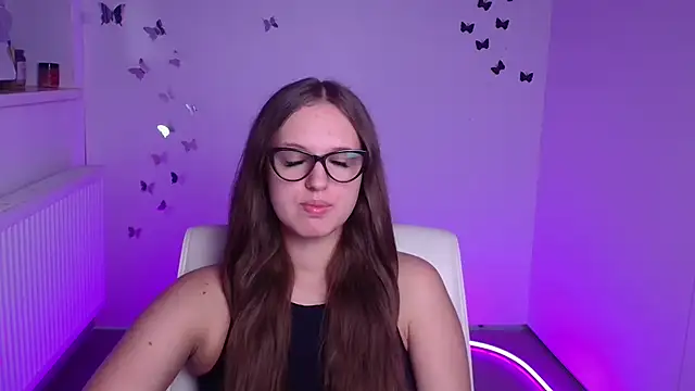 Aurora White online show from September 2025 11:09:02 AM