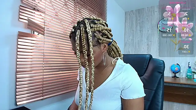 ArianaBeake online show from September 2025 07:53:02 PM