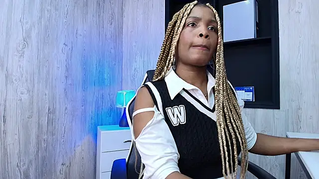 ArianaBeake online show from October 2025 04:08:02 PM