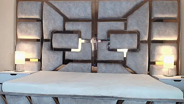 ArianaBeake online show from November 2025 07:47:01 PM