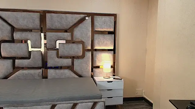 ArianaBeake online show from November 2025 08:51:01 AM