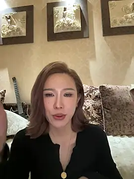 Manson13333 online show from April 2026 02:47:02 PM