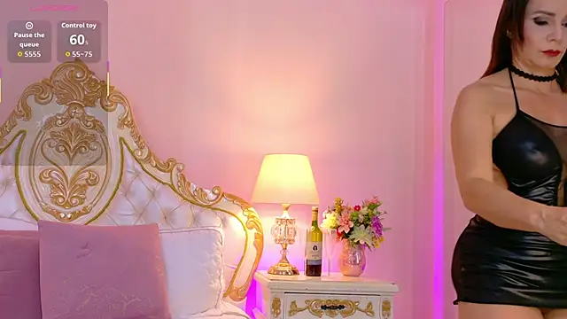 EvaRoah online show from May 2026 12:09:02 PM