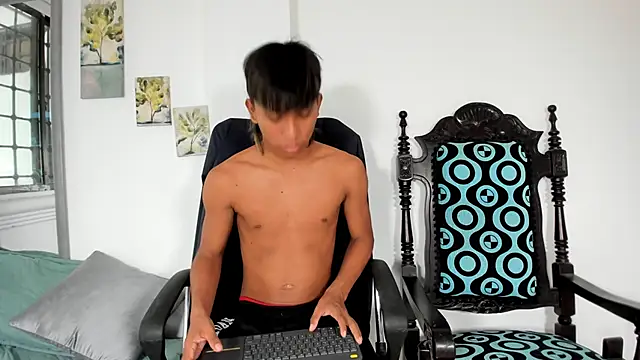 tyler twink boy online show from March 2026 01:59:08 PM