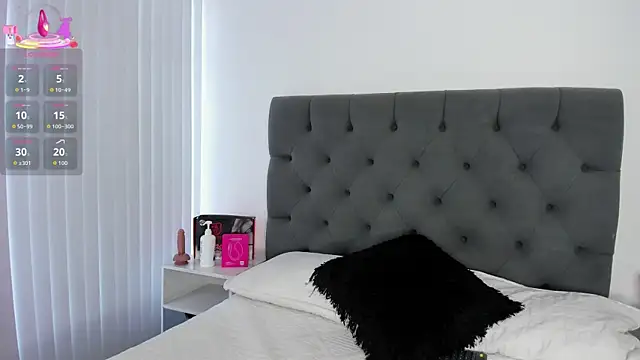 Snapshot of VictoriaParkeer chatting on March 2026 12:32:02 PM VictoriaParkeer online show from March 2026 12:32:02 PM