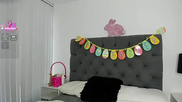 Snapshot of VictoriaParkeer chatting on April 2026 11:34:01 AM VictoriaParkeer online show from April 2026 11:34:01 AM