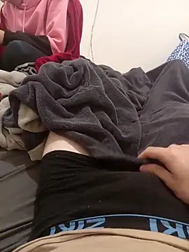 Couplefrsex online show from October 2025 10:01:02 PM