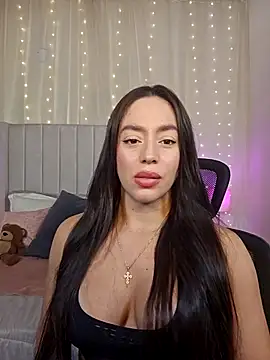 Snapshot of AriadnaTaylor chatting on June 2026 05:58:02 PM AriadnaTaylor online show from June 2026 05:58:02 PM