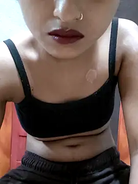 Tara2007 online show from November 2025 08:01:01 PM