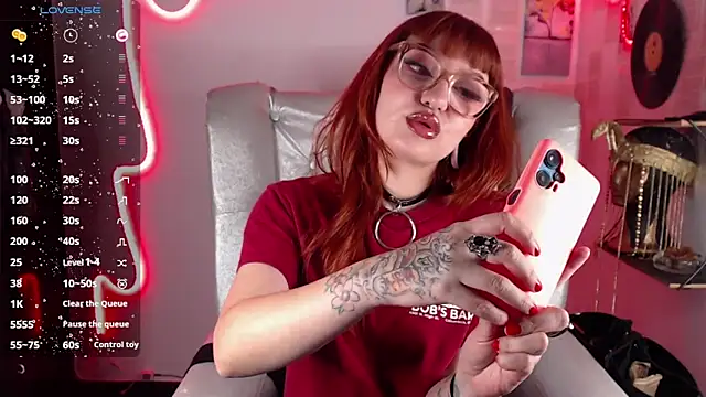 Snapshot of FabulousVenus chatting on September 2025 04:07:02 PM FabulousVenus online show from September 2025 04:07:02 PM