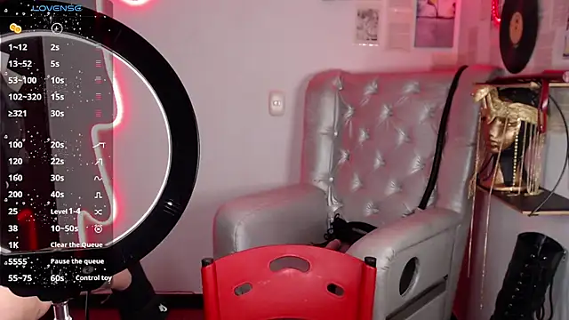 Snapshot of FabulousVenus chatting on September 2025 02:59:01 PM FabulousVenus online show from September 2025 02:59:01 PM