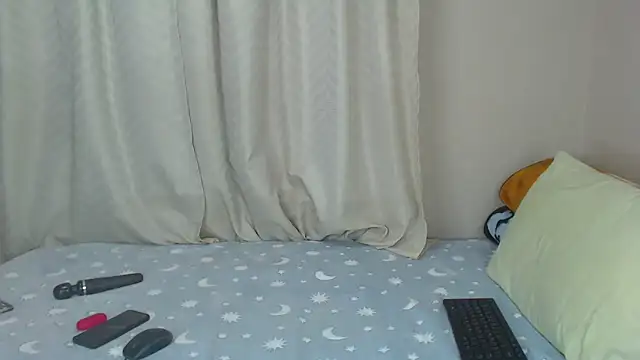 Snapshot of Sexychrista chatting on September 2025 04:20:02 PM Sexychrista online show from September 2025 04:20:02 PM