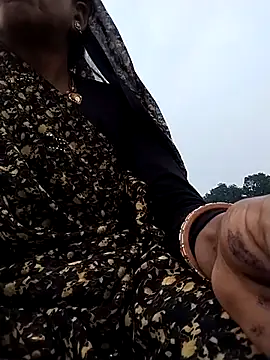 Snapshot of Sexi_savita chatting on October 2025 10:15:01 AM Sexi savita online show from October 2025 10:15:01 AM