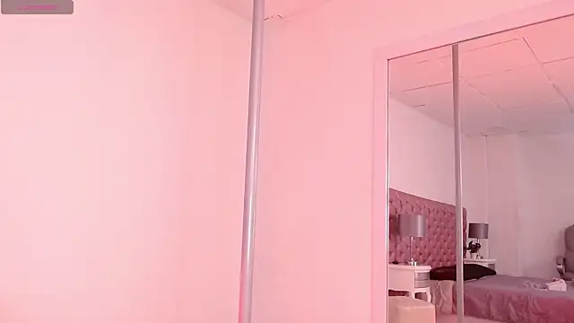 Snapshot of Coralgh_ chatting on September 2025 08:27:01 PM Coralgh online show from September 2025 08:27:01 PM