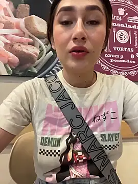 Isa Villamarin online show from October 2025 03:11:02 PM