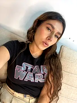 Isa Villamarin online show from September 2025 08:03:02 PM