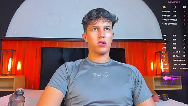 Leo Savage  online show from April 2026 04:08:01 AM