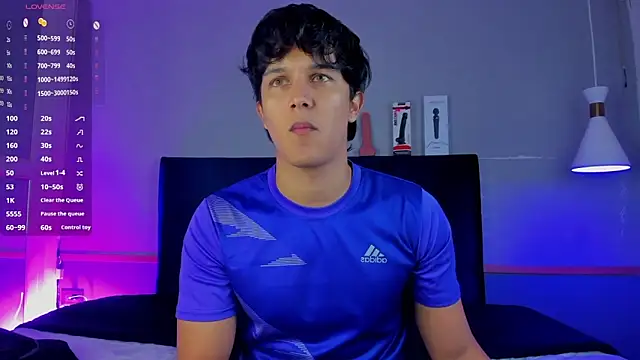 Snapshot of Leo_Savage_ chatting on November 2025 03:44:01 AM Leo Savage online show from November 2025 03:44:01 AM