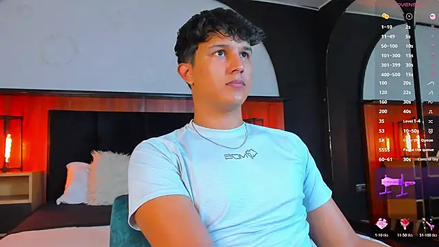 Leo Savage  online show from May 2026 04:06:01 AM