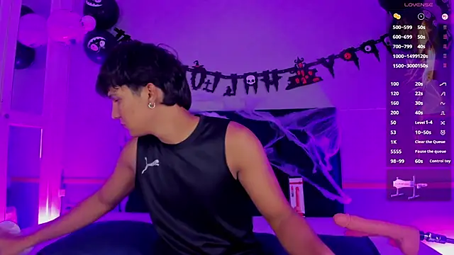 Snapshot of Leo_Savage_ chatting on October 2025 03:39:01 AM Leo Savage online show from October 2025 03:39:01 AM