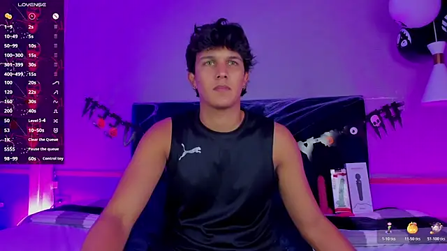 Snapshot of Leo_Savage_ chatting on October 2025 04:20:02 AM Leo Savage online show from October 2025 04:20:02 AM