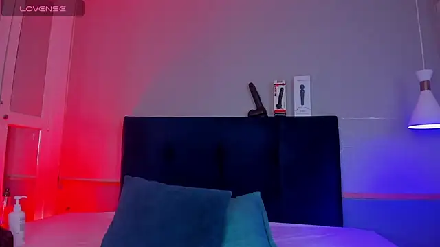 Snapshot of Leo_Savage_ chatting on November 2025 03:43:02 AM Leo Savage online show from November 2025 03:43:02 AM