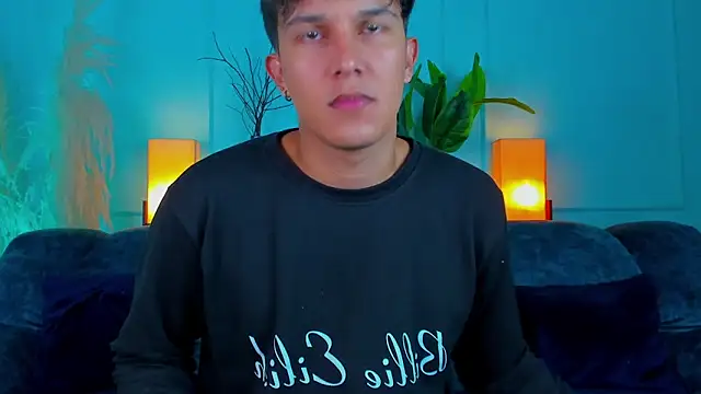 Leo Savage  online show from February 2026 03:41:01 AM