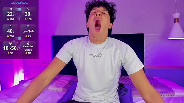 Leo Savage  online show from September 2025 04:11:01 AM