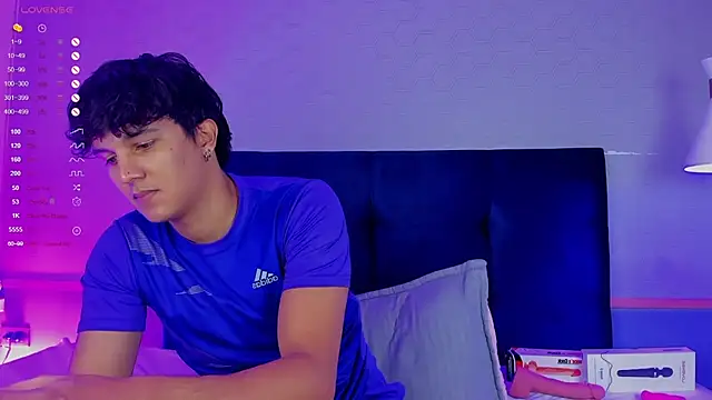 Snapshot of Leo_Savage_ chatting on November 2025 03:54:01 AM Leo Savage online show from November 2025 03:54:01 AM