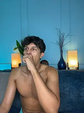 Leo Savage  online show from March 2026 08:26:33 AM