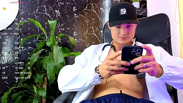 Alexander ferre online show from September 2025 02:45:01 PM