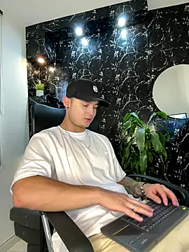 Alexander ferre online show from January 2026 01:04:02 PM