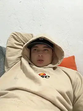 Snapshot of Alexander_ferre chatting on March 2026 01:42:01 AM Alexander ferre online show from March 2026 01:42:01 AM